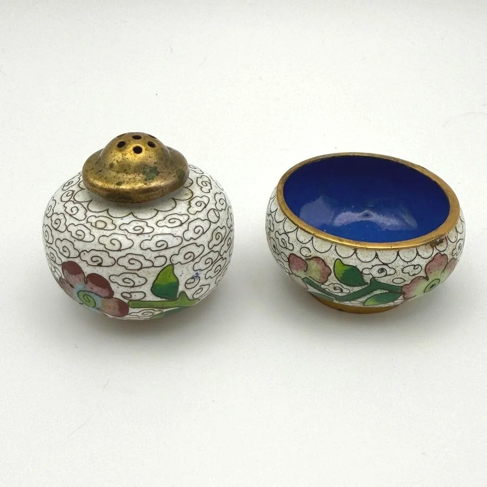 Vintage Chinese Cloisonne Enamel Salt Cellar Pepper Shaker Set Floral Gold